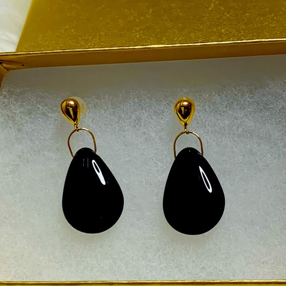 Onyx earing - Picture 7 of 8